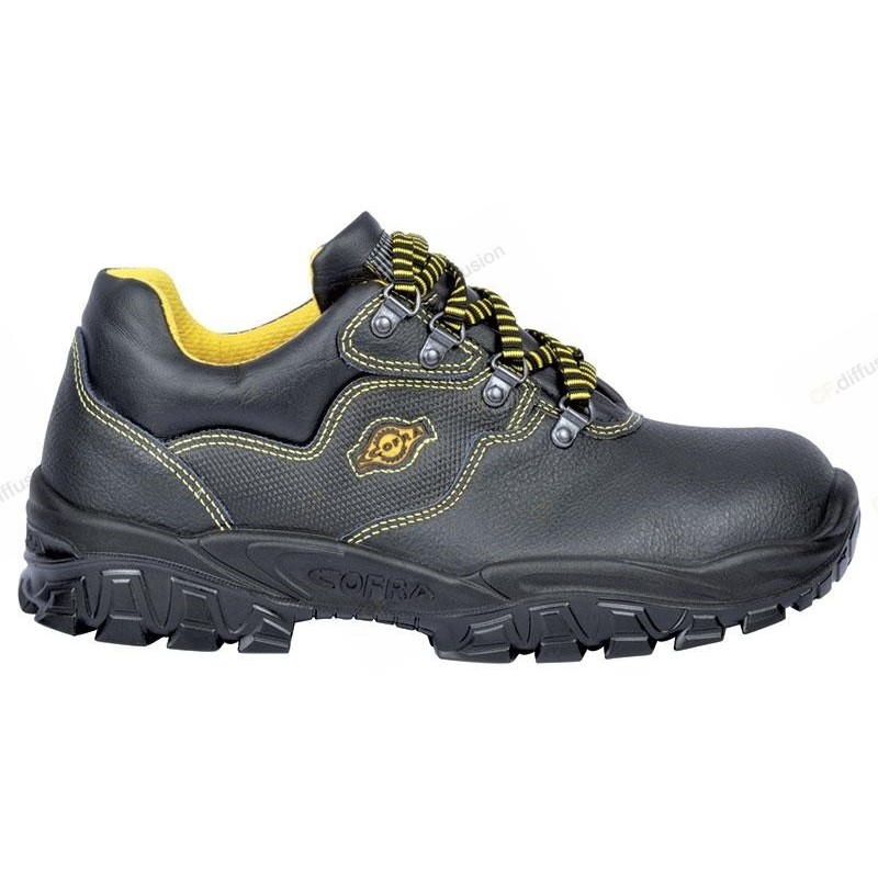 Chaussure de sécurité basse S1P SRC COFRA TAMIGI. Vu de côté
