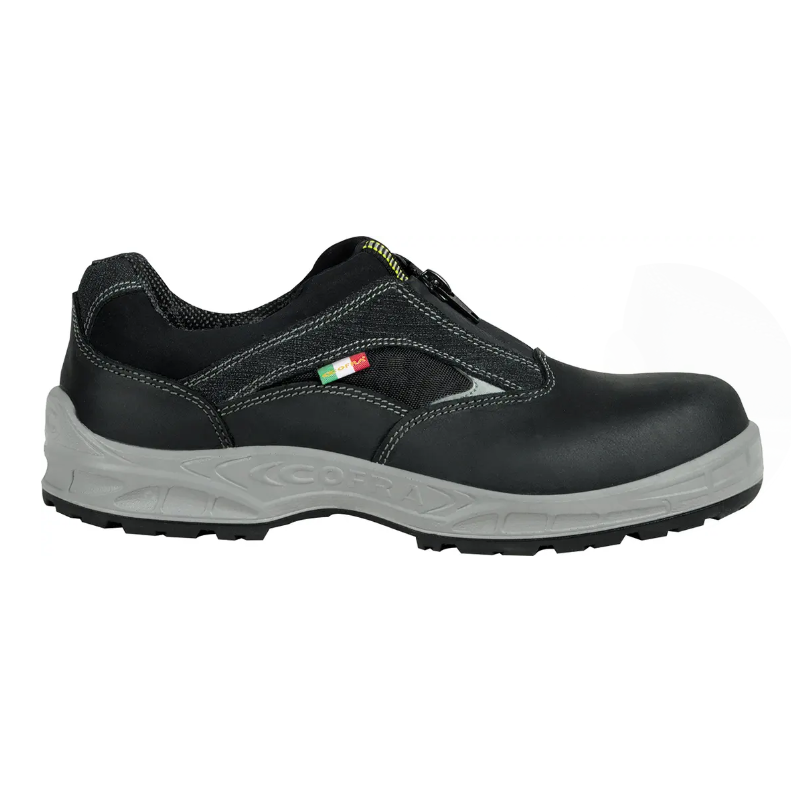 Chaussure de sécurité basse en nubuck hydrofuge S3 SRC Cofra LOKET. Vu de côté