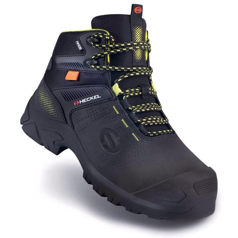 Chaussures de sécurité montante avec semelle en caoutchouc S3 SRC HRO HECKEL - MACCROSSROAD Noir. Vu de profil
