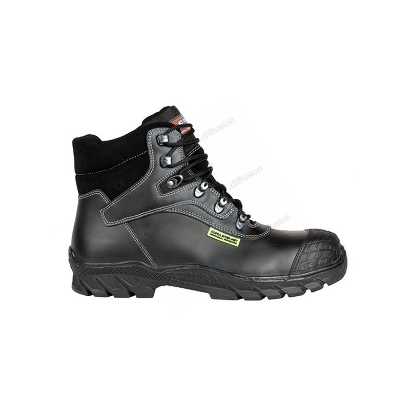 Chaussure de sécurité haute S7S HRO SRC HI COFRA FRIBURG Noir. Vu de côté